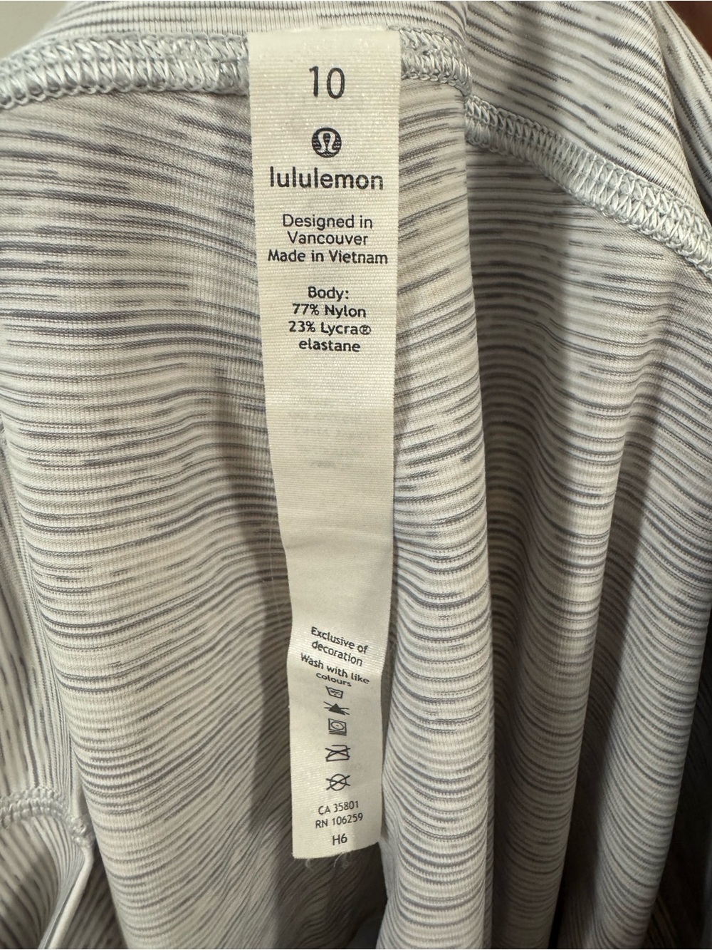 Lululemon Light Heather Gray High-Rise Leggings - Picture 8 of 8